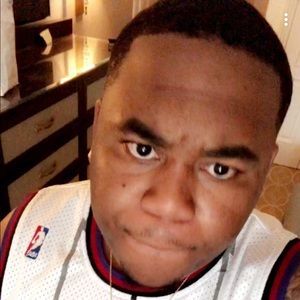 Meet your Posher, Derrick